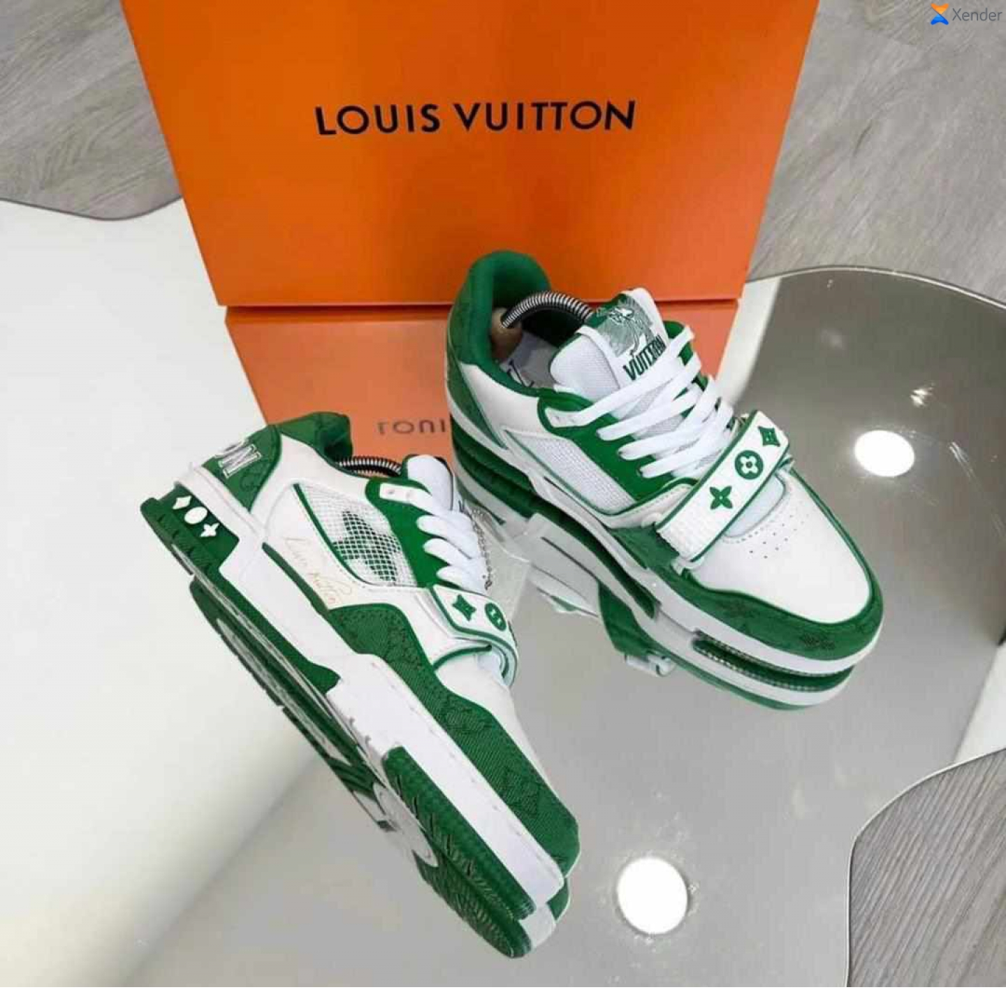 LOUIS VUITTON